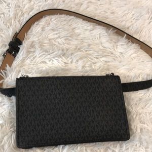 Michael Michael Kors Waist/Fanny Bag/ Medium